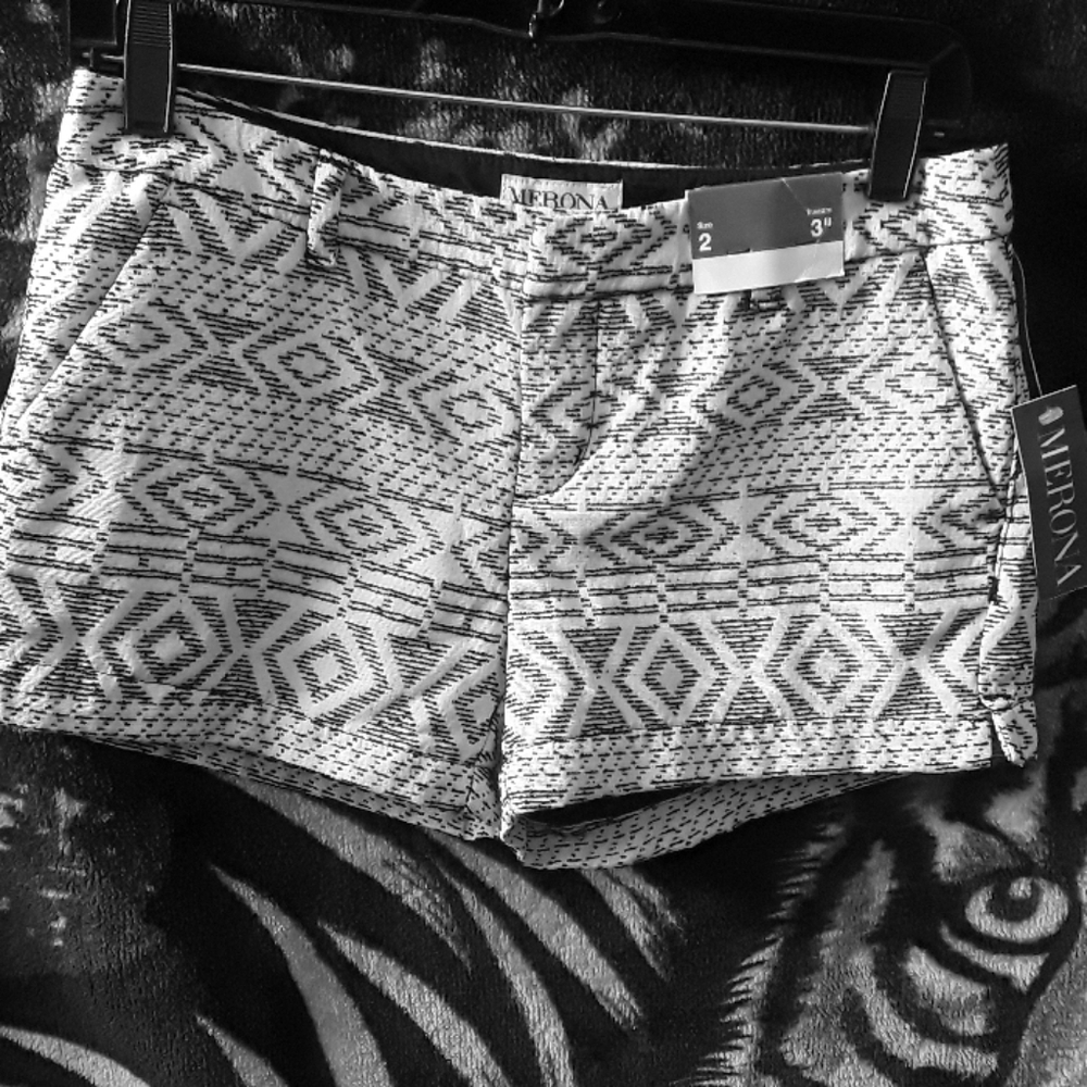 Merona Black/White  Ladies Short